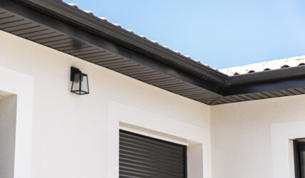 Dessous de toit en alu laqué - Anthracite Dessous de toit en alu laqué - Anthracite